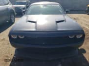 ✅ 2017 Dodge Challenger T/A 392 • VIN: 2C3CDZFJ4HH554630 • Lot: 64215434. Wystawiony na Copart z przebiegiem Nie podano. Bezpłatny archiwum sprzedaży aukcyjnych z USA i szczegółowy raport historii pojazdu na DreamBid. Zdjęcie 5.
