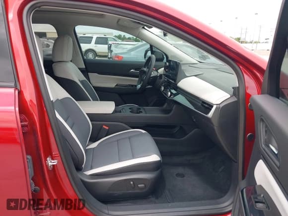 ✅ 2024 Honda Prologue Touring • VIN: 3GPKHWRM6RS510836 • Lot: 42120766. Wystawiony na IAAI z przebiegiem 811 mil. Bezpłatny archiwum sprzedaży aukcyjnych z USA i szczegółowy raport historii pojazdu na DreamBid. Zdjęcie 5.