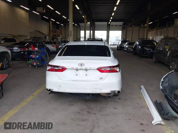 2022 Toyota Camry LE с VIN 4T1C11BK1NU054269, выставлен на аукционе IAAI как лот 41510460 с пробегом 60 997 миль миль и . История ставок и продаж доступна на DreamBid. Изображение 17.