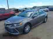 2021 Toyota Camry Hybrid LE с VIN 4T1C31AKXMU022642, выставлен на аукционе IAAI как лот 42612114 с пробегом 66 566 миль миль и . История ставок и продаж доступна на DreamBid. Изображение 2.