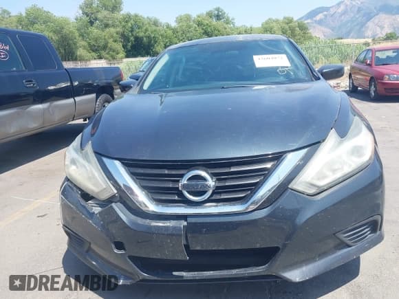 ✅ 2017 Nissan Altima SR • VIN: 1N4AL3AP1HN359595 • Lot: 42604072. Listed on IAAI with 211,467 mi. Free auction sales archive from the USA and detailed vehicle history report at DreamBid. Image 12.