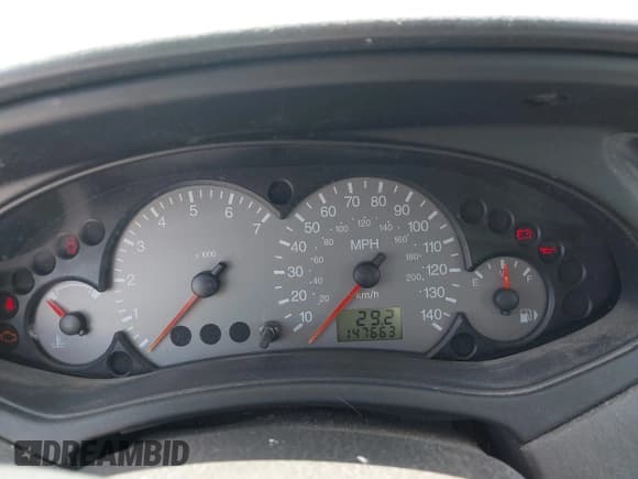 ✅ 2003 Ford Focus ZX3 • VIN: 3FAFP31Z03R173760 • Lot: 42458510. Listed on IAAI with 147,663 mi. Free auction sales archive from the USA and detailed vehicle history report at DreamBid. Image 7.