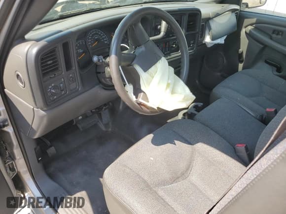 ✅ 2005 Chevrolet Silverado 2500HD Work Truck • VIN: 1GCHC24U65E340203 • Лот: 66606975. Опубликован ранее на Copart с пробегом 238 963 миль. Бесплатный доступ к архиву аукционных продаж из США и подробный отчёт об истории автомобиля на DreamBid. Изображение 8.