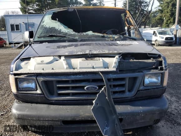 ✅ 2003 Ford Econoline Cargo • VIN: 1FTRE14213HA38241 • Lot: 93502845. Wystawiony na Copart z przebiegiem Nie podano. Bezpłatny archiwum sprzedaży aukcyjnych z USA i szczegółowy raport historii pojazdu na DreamBid. Zdjęcie 5.