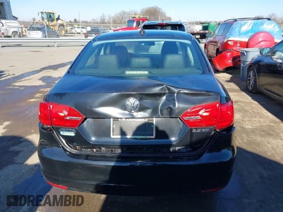 ✅ 2011 Volkswagen Jetta SE • VIN: 3VWDX7AJ3BM400175 • Lot: 41254115. Listed on IAAI with 86,999 mi. Free auction sales archive from the USA and detailed vehicle history report at DreamBid. Image 16.