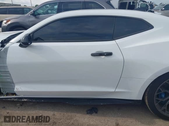 ✅ 2020 Chevrolet Camaro 1SS • VIN: 1G1FF1R71L0142367 • Лот: 42130773. Опубликован ранее на IAAI с пробегом 65 319 миль. Бесплатный доступ к архиву аукционных продаж из США и подробный отчёт об истории автомобиля на DreamBid. Изображение 15.