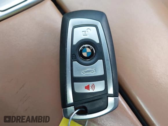 ✅ 2013 BMW 7 Series 750Li xDrive • VIN: WBAYF8C51DD141386 • Lot: 43366657. Wystawiony na IAAI z przebiegiem 105 316 mil. Bezpłatny archiwum sprzedaży aukcyjnych z USA i szczegółowy raport historii pojazdu na DreamBid. Zdjęcie 11.