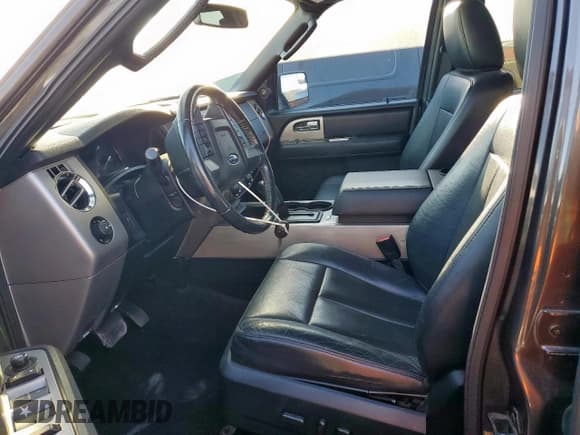 ✅ 2016 Ford Expedition XLT • VIN: 1FMJU1HT7GEF17009 • Lot: 89917335. Listed on Copart with 175,453 mi. Free auction sales archive from the USA and detailed vehicle history report at DreamBid. Image 7.