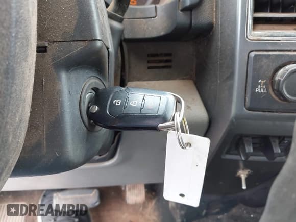 ✅ 2019 Ford F-250 XL • VIN: 1FT7W2B63KED50139 • Lot: 42726614. Listed on IAAI with 187,557 mi. Free auction sales archive from the USA and detailed vehicle history report at DreamBid. Image 11.