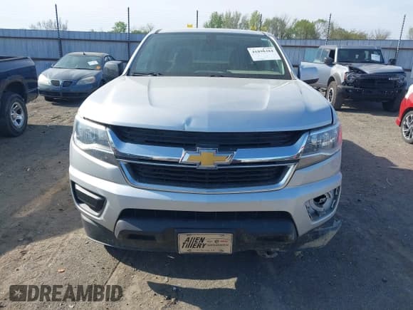 ✅ 2018 Chevrolet Colorado 2WD Work Truck • VIN: 1GCGSBEA0J1189525 • Lot: 41898384. Listed on IAAI with 33,748 mi. Free auction sales archive from the USA and detailed vehicle history report at DreamBid. Image 12.