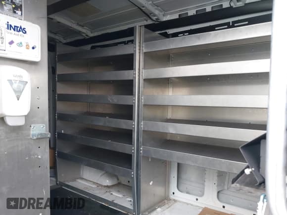 ✅ 2016 Ford Transit • VIN: 1FTYE2CM4GKA53880 • Lot: 39149763. Listed on IAAI with 171,093 mi. Free auction sales archive from the USA and detailed vehicle history report at DreamBid. Image 8.