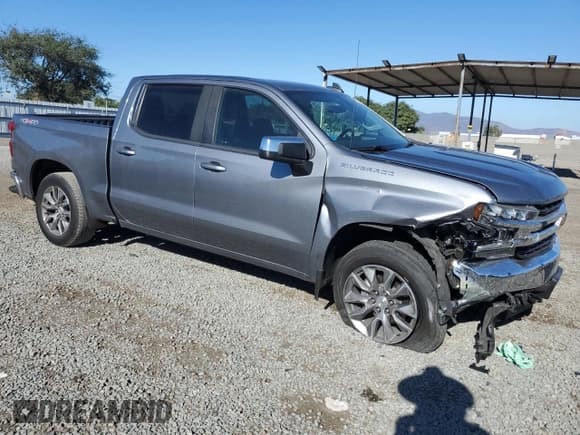 ✅ 2021 Chevrolet Silverado 1500 LT • VIN: 1GCPYJEK9MZ437553 • Lot: 71129235. Wystawiony na Copart z przebiegiem 45 520 mil. Bezpłatny archiwum sprzedaży aukcyjnych z USA i szczegółowy raport historii pojazdu na DreamBid. Zdjęcie 4.