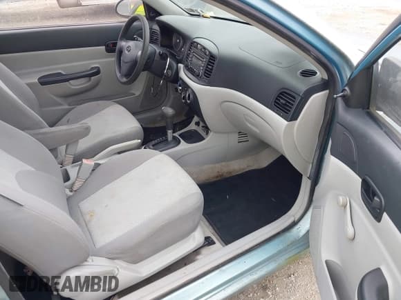 ✅ 2008 Hyundai Accent GS • VIN: KMHCM36C58U060246 • Лот: 42602414. Опубликован ранее на IAAI с пробегом 130 000 миль. Бесплатный доступ к архиву аукционных продаж из США и подробный отчёт об истории автомобиля на DreamBid. Изображение 5.