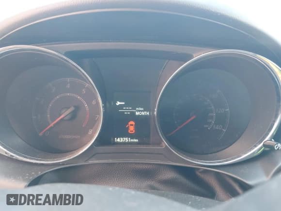 ✅ 2020 Mitsubishi Outlander SE • VIN: JA4AP4AU0LU015713 • Lot: 42583227. Wystawiony na IAAI z przebiegiem 143 751 mil. Bezpłatny archiwum sprzedaży aukcyjnych z USA i szczegółowy raport historii pojazdu na DreamBid. Zdjęcie 14.