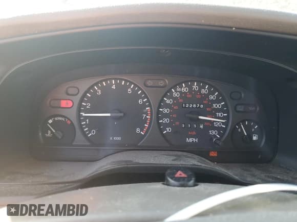 ✅ 1998 Mercury Mystique • VIN: 1MELM6534WK600653 • Lot: 45148215. Wystawiony na Copart z przebiegiem 122 878 mil. Bezpłatny archiwum sprzedaży aukcyjnych z USA i szczegółowy raport historii pojazdu na DreamBid. Zdjęcie 9.