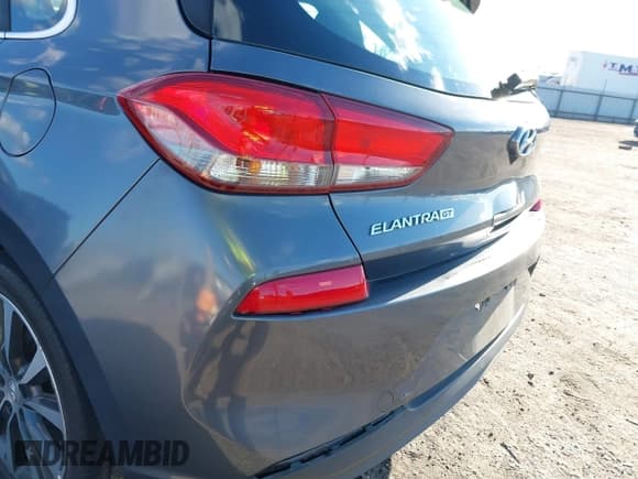 ✅ 2018 Hyundai Elantra • VIN: KMHH35LE9JU011924 • Лот: 43465853. Опубликован ранее на IAAI с пробегом 124 285 миль. Бесплатный доступ к архиву аукционных продаж из США и подробный отчёт об истории автомобиля на DreamBid. Изображение 18.
