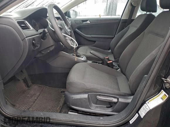 ✅ 2013 Volkswagen Jetta • VIN: 3VW2K7AJ4DM390815 • Lot: 95792385. Wystawiony na Copart z przebiegiem 110 395 mil. Bezpłatny archiwum sprzedaży aukcyjnych z USA i szczegółowy raport historii pojazdu na DreamBid. Zdjęcie 7.