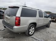 ✅ 2008 Chevrolet Suburban LTZ • VIN: 3GNFC16068G196071 • Лот: 90414695. Опубликован ранее на Copart с пробегом 168 373 миль. Бесплатный доступ к архиву аукционных продаж из США и подробный отчёт об истории автомобиля на DreamBid. Изображение 3.