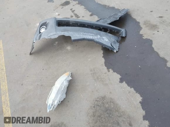 ✅ 2010 Toyota Camry • VIN: 4T1BB3EK0AU120398 • Lot: 41493948. Wystawiony na IAAI z przebiegiem Nie podano. Bezpłatny archiwum sprzedaży aukcyjnych z USA i szczegółowy raport historii pojazdu na DreamBid. Zdjęcie 12.