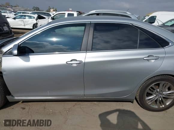 2016 Toyota Camry SE with VIN 4T1BF1FKXGU185596, listed as a IAAI auction lot 43200360 with 84,797 mi miles and . Bid and sale history available at DreamBid. Image 14.