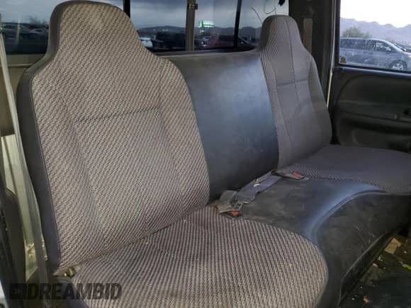 2001 Dodge 1500 Work Special с VIN 1B7HC16X51S300496, выставлен на аукционе Copart как лот 80561284 с пробегом 125 279 миль миль и Списание • Salvage title. История ставок и продаж доступна на DreamBid. Изображение 10.