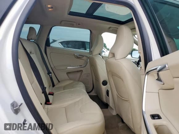 ✅ 2015 Volvo XC60 T5 Drive-E Premier Plus • VIN: YV440MDC6F2580796 • Лот: 65621785. Опубликован ранее на Copart с пробегом 112 941 миль. Бесплатный доступ к архиву аукционных продаж из США и подробный отчёт об истории автомобиля на DreamBid. Изображение 11.