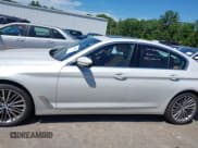 ✅ 2020 BMW 5 Series 540i xDrive • VIN: WBAJS3C07LCE31112 • Lot: 42547409. Wystawiony na IAAI z przebiegiem 42 093 mil. Bezpłatny archiwum sprzedaży aukcyjnych z USA i szczegółowy raport historii pojazdu na DreamBid. Zdjęcie 14.