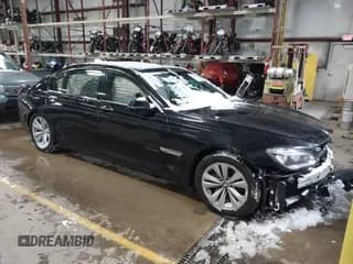 ✅ 2013 BMW 7 Series 740Li xDrive • VIN: WBAYF4C56DD127914 • Lot: 41370207. Wystawiony na IAAI z przebiegiem 138 619 mil. Bezpłatny archiwum sprzedaży aukcyjnych z USA i szczegółowy raport historii pojazdu na DreamBid. Zdjęcie 1.