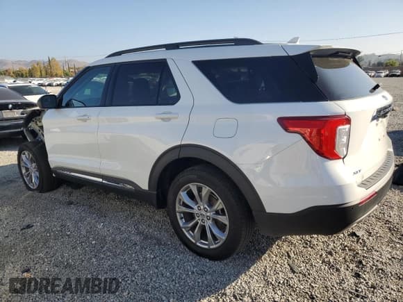 ✅ 2024 Ford Explorer XLT • VIN: 1FMSK8DH3RGA39215 • Lot: 89668015. Wystawiony na Copart z przebiegiem 14 115 mil. Bezpłatny archiwum sprzedaży aukcyjnych z USA i szczegółowy raport historii pojazdu na DreamBid. Zdjęcie 2.