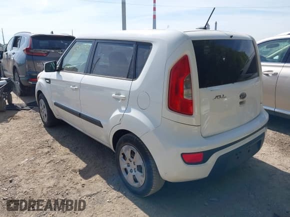 ✅ 2012 Kia Soul • VIN: KNDJT2A57C7360573 • Lot: 43356776. Wystawiony na IAAI z przebiegiem 164 035 mil. Bezpłatny archiwum sprzedaży aukcyjnych z USA i szczegółowy raport historii pojazdu na DreamBid. Zdjęcie 3.