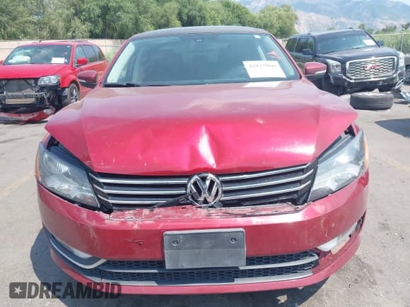 ✅ 2015 Volkswagen Passat SEL Premium • VIN: 1VWCV7A37FC045117 • Lot: 42825866. Listed on IAAI with 38,165 mi. Free auction sales archive from the USA and detailed vehicle history report at DreamBid. Image 12.