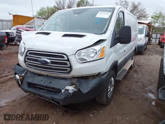 ✅ 2018 Ford Transit • VIN: 1FTYR1ZM6JKB17933 • Lot: 41777624. Wystawiony na IAAI z przebiegiem 225 123 mil. Bezpłatny archiwum sprzedaży aukcyjnych z USA i szczegółowy raport historii pojazdu na DreamBid. Zdjęcie 2.