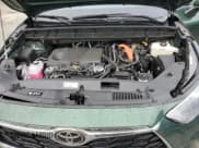 ✅ 2025 Toyota Highlander Hybrid Platinum • VIN: 5TDEBRCHXSS669947 • Lot: 82393135. Wystawiony na Copart z przebiegiem 6 995 mil. Bezpłatny archiwum sprzedaży aukcyjnych z USA i szczegółowy raport historii pojazdu na DreamBid. Zdjęcie 12.