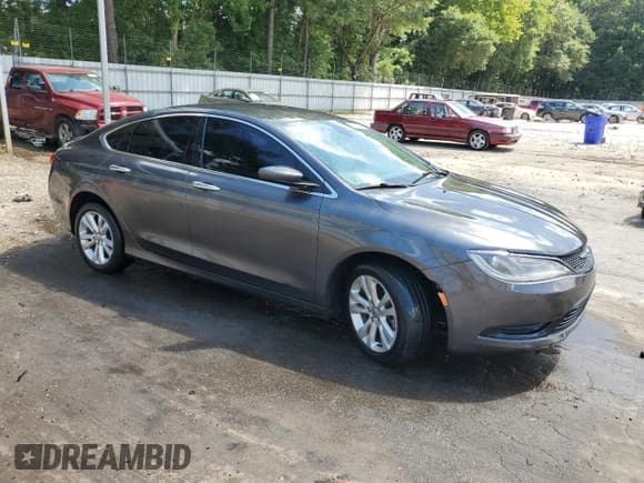 ✅ 2016 Chrysler 200 LX • VIN: 1C3CCCFB4GN188652 • Lot: 64172685. Wystawiony na Copart z przebiegiem 167 248 mil. Bezpłatny archiwum sprzedaży aukcyjnych z USA i szczegółowy raport historii pojazdu na DreamBid. Zdjęcie 4.