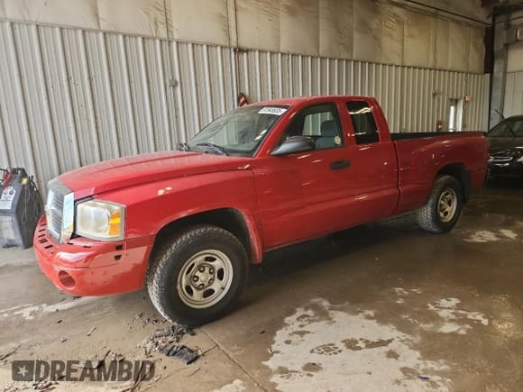 ✅ 2007 Dodge Dakota ST • VIN: 1D7HW22K57S242864 • Лот: 91945835. Опубликован ранее на Copart с пробегом 139 206 миль. Бесплатный доступ к архиву аукционных продаж из США и подробный отчёт об истории автомобиля на DreamBid. Изображение 1.