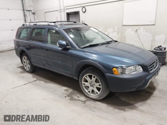 ✅ 2007 Volvo XC70 • VIN: YV4SZ592671273834 • Lot: 43042711. Wystawiony na IAAI z przebiegiem 96 589 mil. Bezpłatny archiwum sprzedaży aukcyjnych z USA i szczegółowy raport historii pojazdu na DreamBid. Zdjęcie 1.