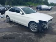✅ 2017 Mercedes-Benz C 300 • VIN: 55SWF4JB3HU189495 • Lot: 42668876. Wystawiony na IAAI z przebiegiem 45 724 mil. Bezpłatny archiwum sprzedaży aukcyjnych z USA i szczegółowy raport historii pojazdu na DreamBid. Zdjęcie 1.
