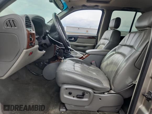✅ 2002 GMC Envoy SLT • VIN: 1GKDT13S822300327 • Lot: 85424525. Listed on Copart with 170,740 mi. Free auction sales archive from the USA and detailed vehicle history report at DreamBid. Image 7.