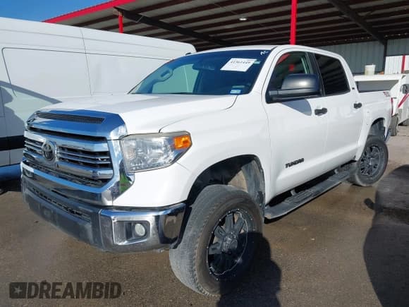 ✅ 2016 Toyota Tundra SR5 • VIN: 5TFEM5F10GX108417 • Lot: 41361449. Listed on IAAI with 105,502 mi. Free auction sales archive from the USA and detailed vehicle history report at DreamBid. Image 18.