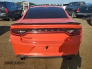✅ 2018 Dodge Charger R/T Scat Pack • VIN: 2C3CDXGJ4JH303695 • Lot: 61747555. Wystawiony na Copart z przebiegiem 122 162 mil. Bezpłatny archiwum sprzedaży aukcyjnych z USA i szczegółowy raport historii pojazdu na DreamBid. Zdjęcie 6.