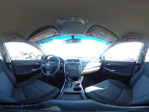 2016 Toyota Camry LE z VIN 4T4BF1FK8GR582035, wystawiony jako IAAI lot #43247554 z przebiegiem 175 993 mil mil oraz . Historia ofert i sprzedaży dostępna na DreamBid. Obrazek 18.