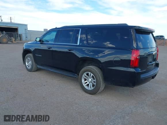 2017 Chevrolet Suburban LT с VIN 1GNSKHKC2HR186647, выставлен на аукционе IAAI как лот 43317641 с пробегом 150 840 миль миль и . История ставок и продаж доступна на DreamBid. Изображение 3.