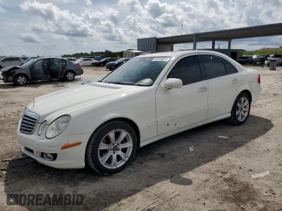 ✅ 2009 Mercedes-Benz E 350 Luxury • VIN: WDBUF87X39B382980 • Лот: 82025935. Опубликован ранее на Copart с пробегом 177 668 миль. Бесплатный доступ к архиву аукционных продаж из США и подробный отчёт об истории автомобиля на DreamBid. Изображение 1.