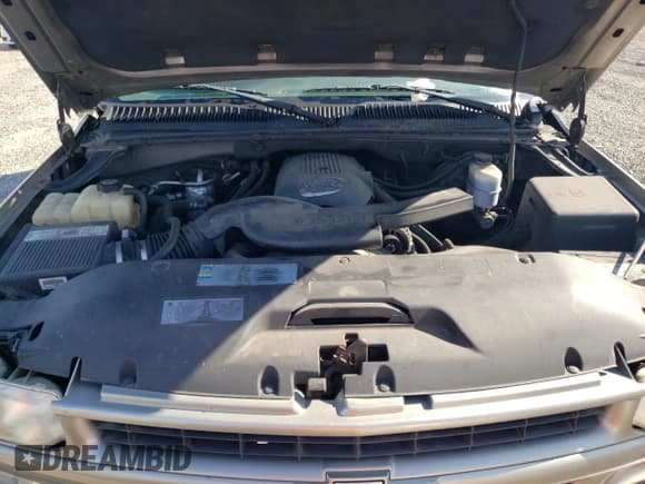 ✅ 2002 Chevrolet Suburban Z71 • VIN: 3GNFK16Z92G352130 • Lot: 71944685. Listed on Copart with Not provided. Free auction sales archive from the USA and detailed vehicle history report at DreamBid. Image 12.