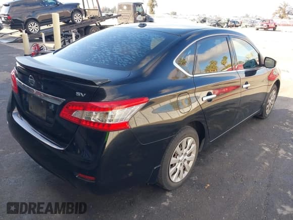 ✅ 2015 Nissan Sentra SV • VIN: 3N1AB7AP2FL672918 • Lot: 43744789. Listed on IAAI with 157,826 mi. Free auction sales archive from the USA and detailed vehicle history report at DreamBid. Image 4.