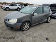 ✅ 2009 Volkswagen Rabbit S • VIN: WVWDB71K99W145858 • Lot: 90698925. Wystawiony na Copart z przebiegiem 185 007 mil. Bezpłatny archiwum sprzedaży aukcyjnych z USA i szczegółowy raport historii pojazdu na DreamBid. Zdjęcie 1.