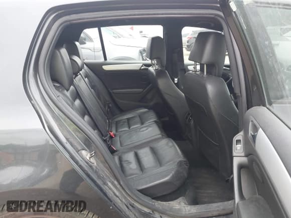 ✅ 2012 Volkswagen Golf GTI PZEV • VIN: WVWHD7AJ8CW317663 • Lot: 43516674. Listed on IAAI with 123,940 mi. Free auction sales archive from the USA and detailed vehicle history report at DreamBid. Image 8.