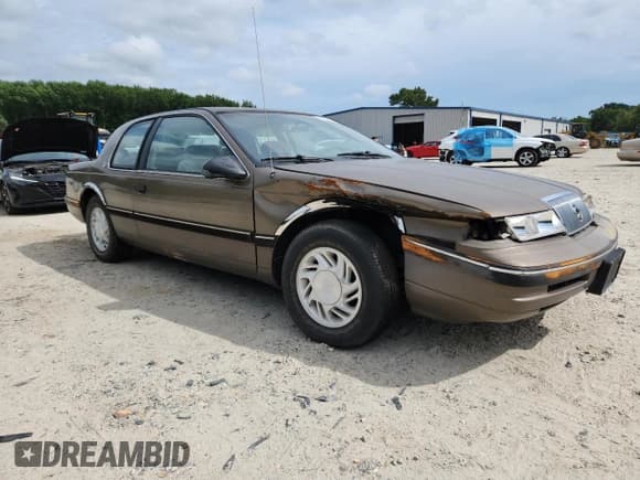 ✅ 1989 Mercury Cougar • VIN: 1MEPM6040KH602165 • Lot: 68825005. Wystawiony na Copart z przebiegiem Nie podano. Bezpłatny archiwum sprzedaży aukcyjnych z USA i szczegółowy raport historii pojazdu na DreamBid. Zdjęcie 4.