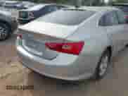 ✅ 2017 Chevrolet Malibu LS • VIN: 1G1ZB5ST2HF279815 • Lot: 43502470. Wystawiony na IAAI z przebiegiem 223 691 mil mil. Skorzystaj z bezpłatnego archiwum sprzedaży aukcyjnych z USA i zobacz szczegółowy raport historii pojazdu na DreamBid. Zdjęcie 4.