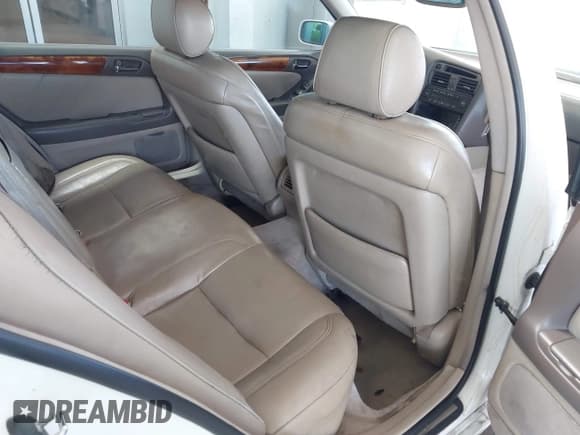 ✅ 1998 Lexus GS 300 • VIN: JT8BD68S8W0030926 • Lot: 42828279. Listed on IAAI with 236,917 mi. Free auction sales archive from the USA and detailed vehicle history report at DreamBid. Image 8.